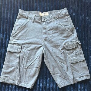 Wrangler Men's Gray Cargo Shorts